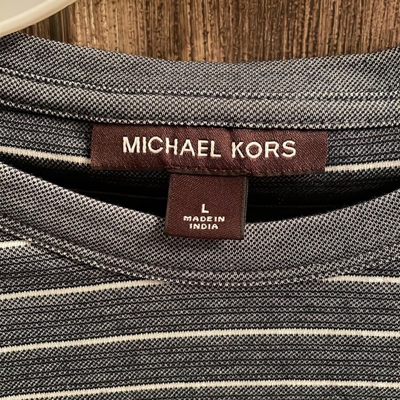 NWOT Michael Kors long sleeves top - Picture 3 of 4